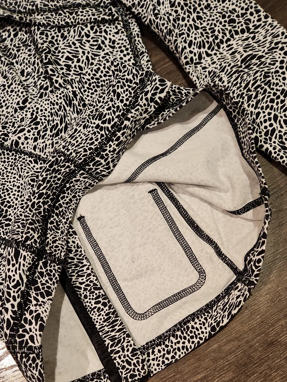 ❤️ LULULEMON DEFINE HOODED JACKET NULU IN POLAR SHIFT INVERSE ALPINE WHITE BLACK